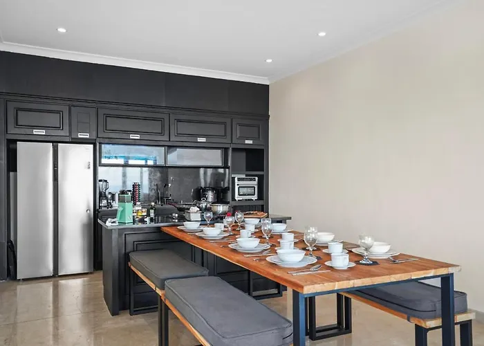 ヴィラ Lux 3br With Ocean Views, Pool & Full Kitchen ウルワツ