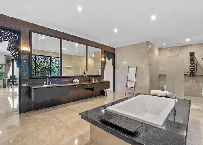 Lux 3br With Ocean Views, Pool & Full Kitchen ヴィラ